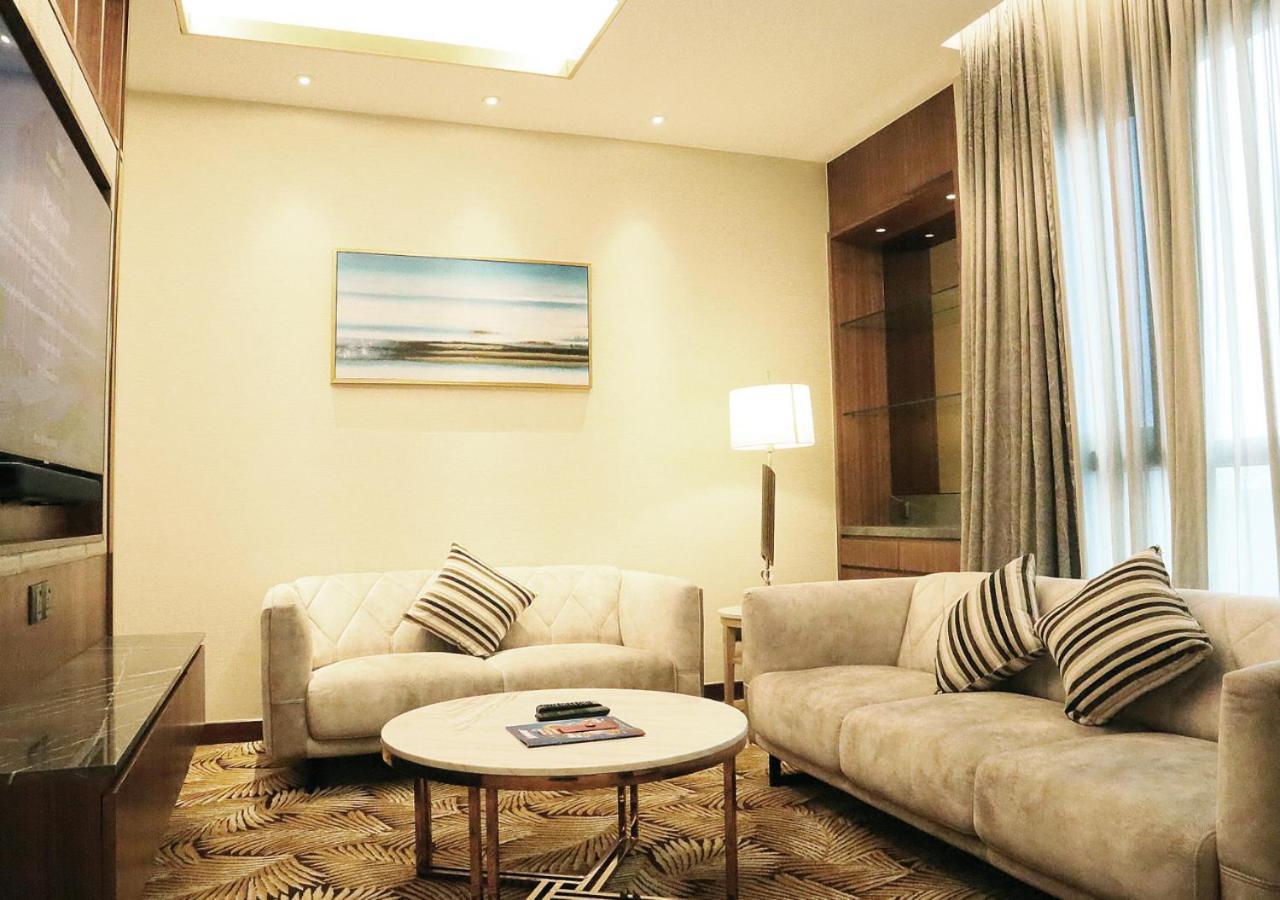 Sunway Hotel Big Box Нусаджайя Экстерьер фото