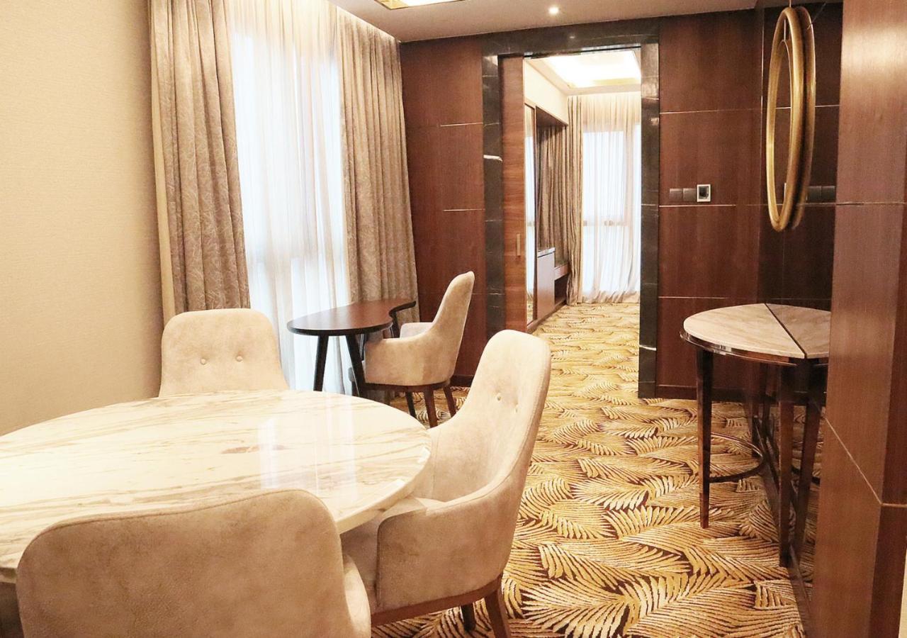 Sunway Hotel Big Box Нусаджайя Экстерьер фото